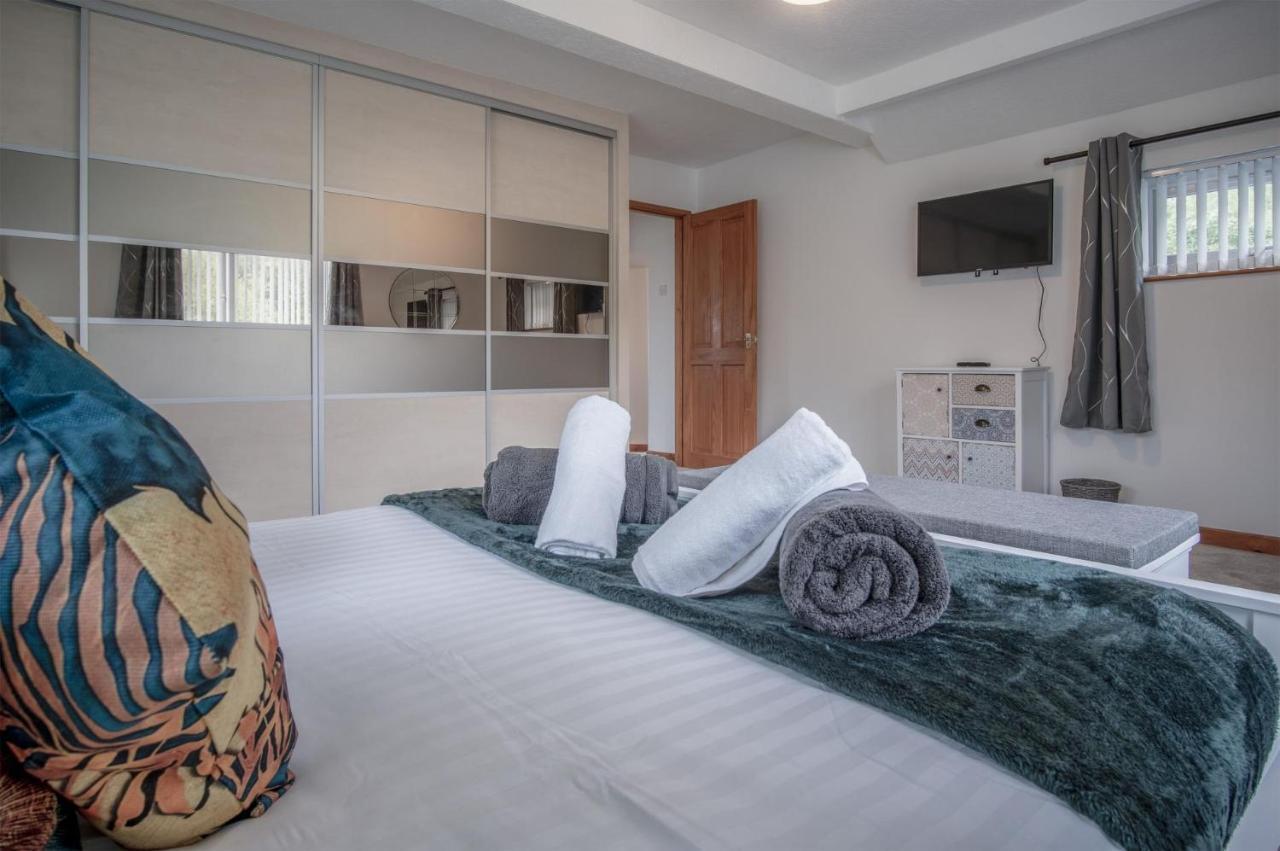 Tucking Mill - 3 Bedroom Holiday Home - Stepaside Stepaside  المظهر الخارجي الصورة
